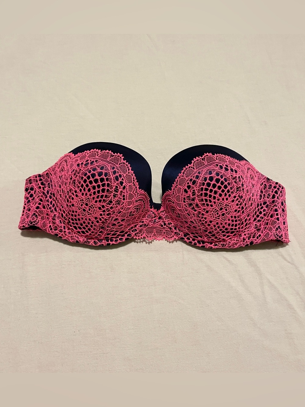 Victoria’s Secret Very Sexy Multi-Way Strapless Bra Navy & Neon Pink Lace 36B